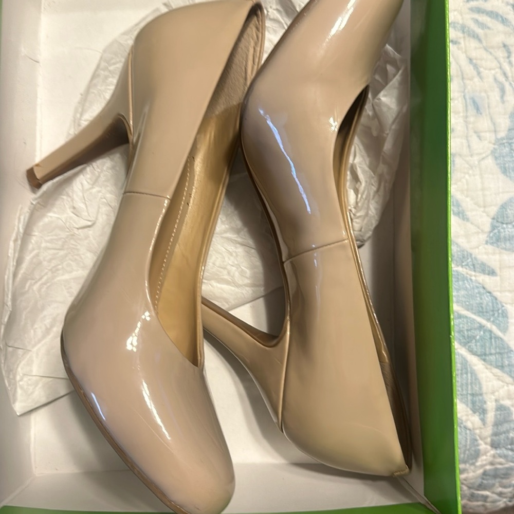 Kelly and Katie nude heels, worn once